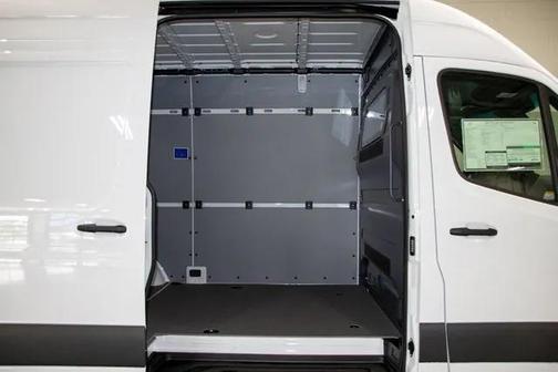 2024 Mercedes-Benz Sprinter 2500 144 WB High Roof