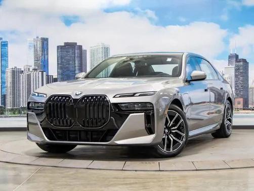 2025 BMW 750e i xDrive