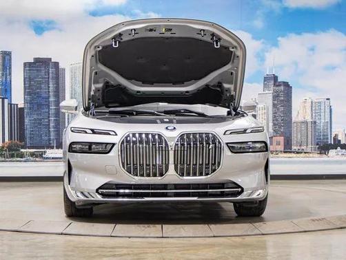 2025 BMW i7 xDrive60