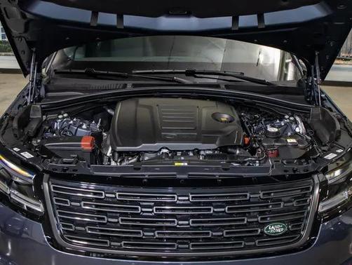 2026 Land Rover Range Rover Velar P250 SE R-Dynamic
