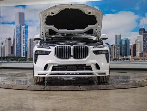 2026 BMW ALPINA XB7 