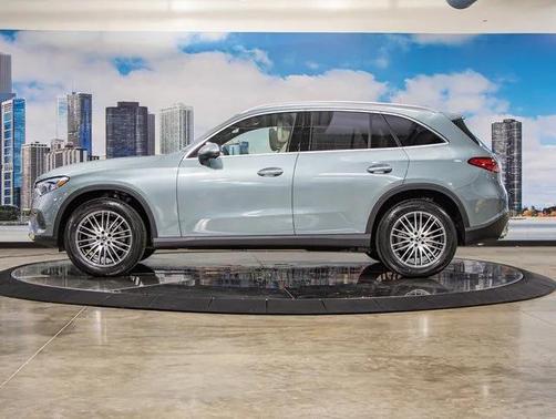 2026 Mercedes-Benz GLC 300 4MATIC