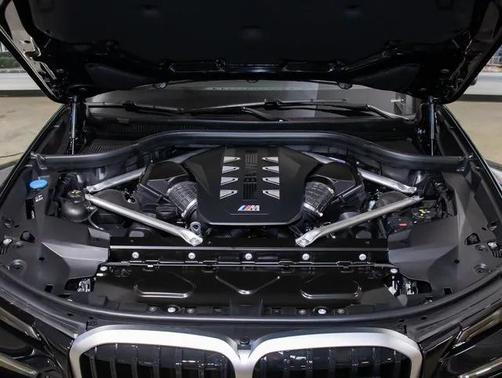 2026 BMW X7 M60i