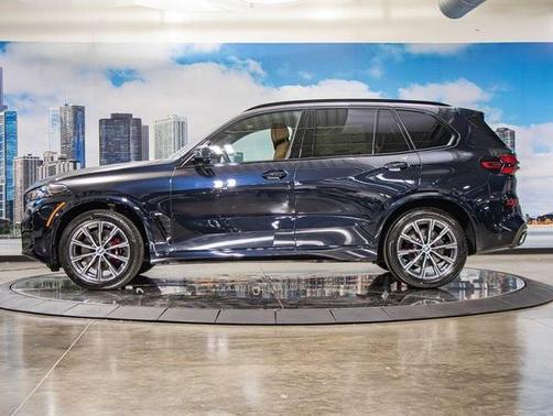 Carbon Black Metallic 2026 BMW X5 xDrive40i