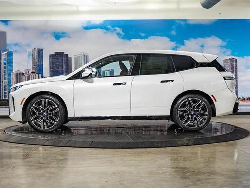 2026 BMW iX xDrive45