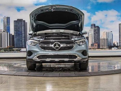 2026 Mercedes-Benz GLC 300 4MATIC