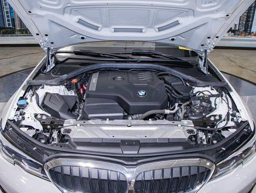 2021 BMW 330 xDrive