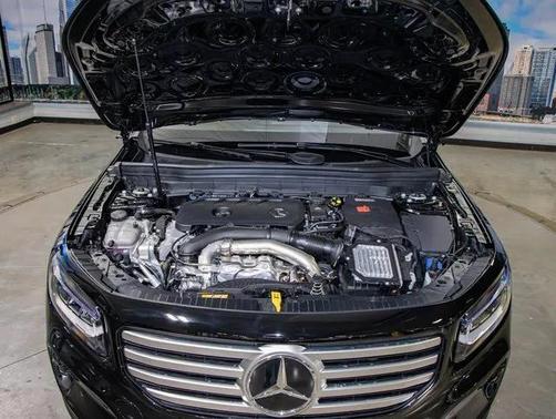 2025 Mercedes-Benz GLB 250 4MATIC