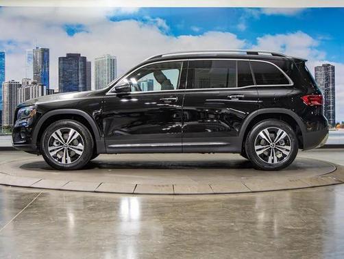 2025 Mercedes-Benz GLB 250 4MATIC