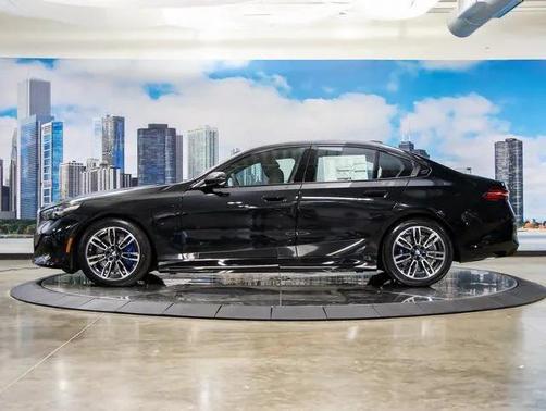 2026 BMW 550e xDrive