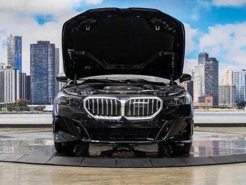 2026 BMW 550e xDrive