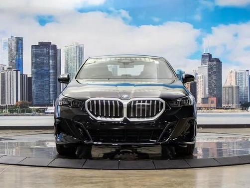 2026 BMW 550e xDrive