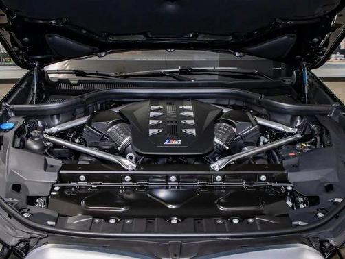 2026 BMW X5 M60i xDrive