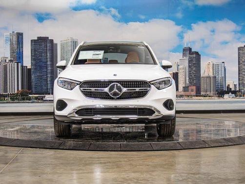 Polar White 2026 Mercedes-Benz GLC 300 4MATIC