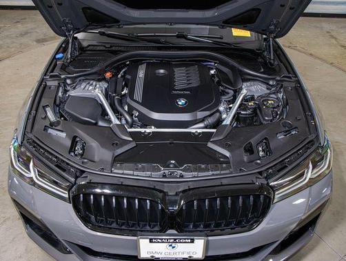 Gray Metallic 2023 BMW 540 i xDrive