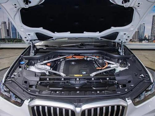 2026 BMW X5 PHEV xDrive50e
