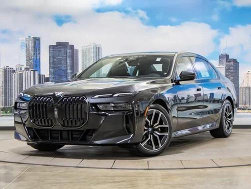 2025 BMW 740 i xDrive