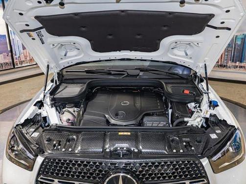 Polar White 2026 Mercedes-Benz GLE 450 4MATIC