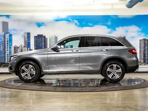 Selenite Gray Metallic 2018 Mercedes-Benz GLC 300 4MATIC