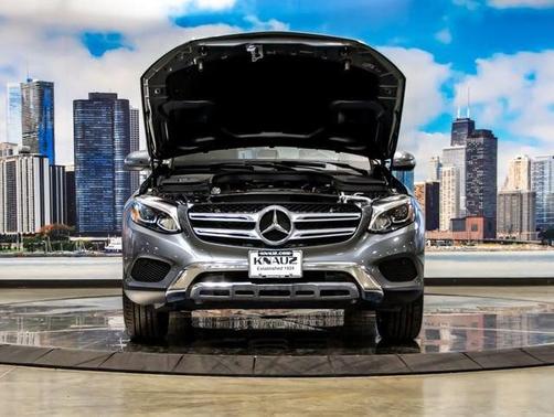Selenite Gray Metallic 2018 Mercedes-Benz GLC 300 4MATIC