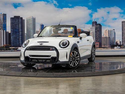 Nanuq White 2024 MINI Convertible Cooper S