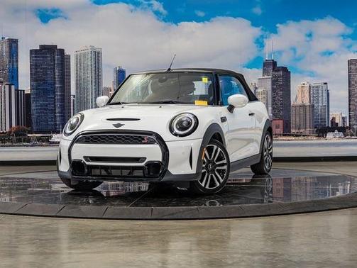 Nanuq White 2024 MINI Convertible Cooper S