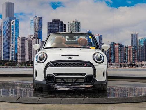 Nanuq White 2024 MINI Convertible Cooper S