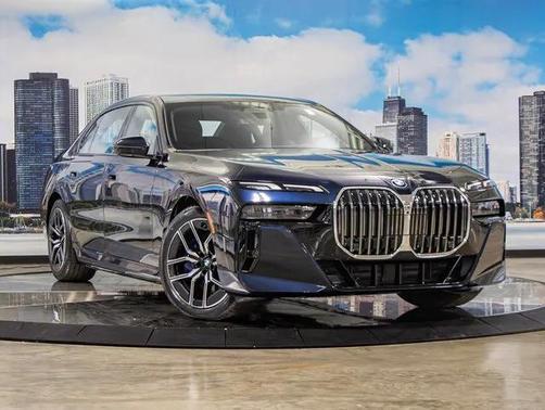 2026 BMW 750e i xDrive
