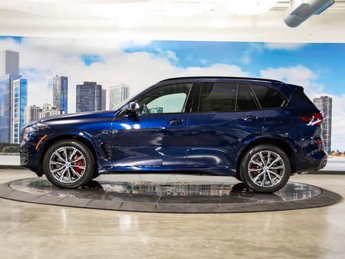 Tanzanite Blue II Metallic 2026 BMW X5 M60i