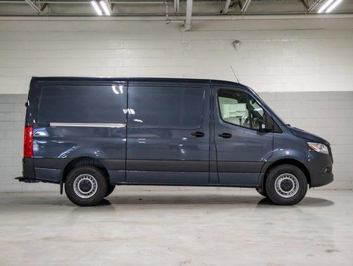 2025 Mercedes-Benz Sprinter 2500 Cargo 144 WB