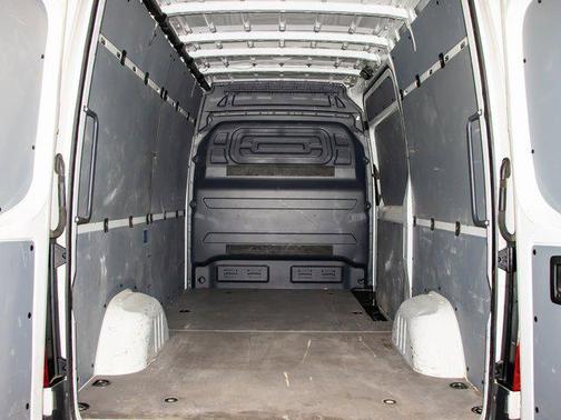 2019 Mercedes-Benz Sprinter 2500 Cargo 144 WB