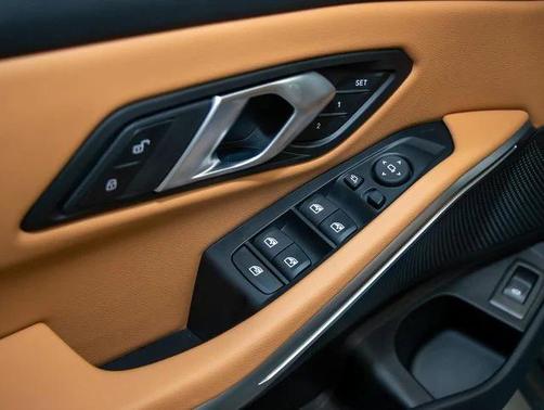2025 BMW 330 xDrive