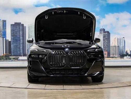 2025 BMW i7 xDrive60