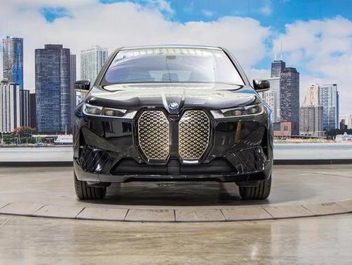 2025 BMW iX xDrive50