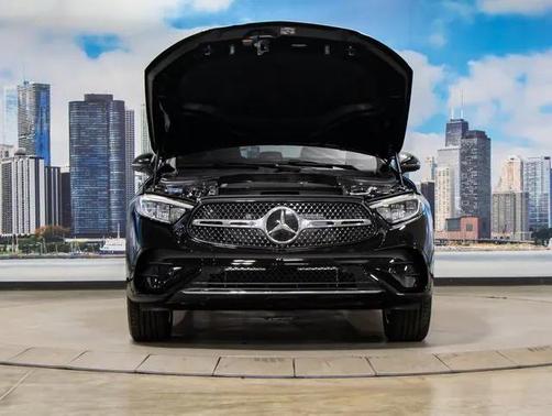 2025 Mercedes-Benz GLC 300 4MATIC