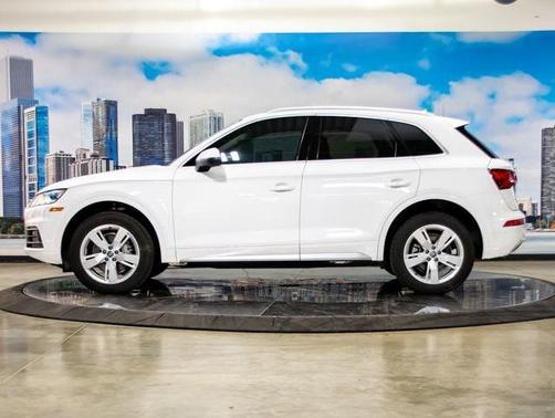 Ibis White 2018 Audi Q5 2.0T Tech Premium