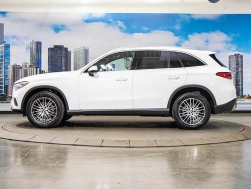 2026 Mercedes-Benz GLC 300 4MATIC