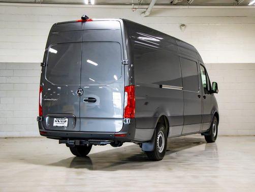 2025 Mercedes-Benz Sprinter 2500 Cargo 170 WB