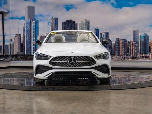 MANUFAKTUR Moonlight White Metallic 2024 Mercedes-Benz CLE 450 4MATIC