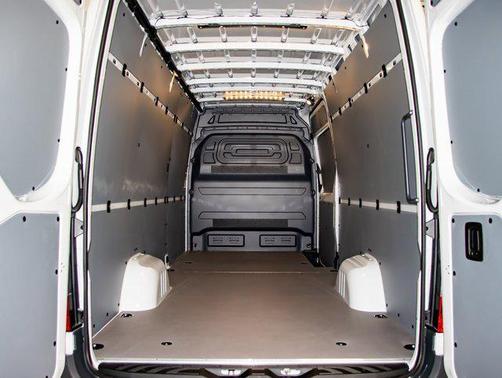 2025 Mercedes-Benz Sprinter 2500 Cargo 170 WB