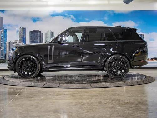 2026 Land Rover Range Rover SE