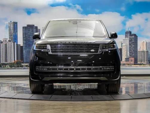 2026 Land Rover Range Rover SE