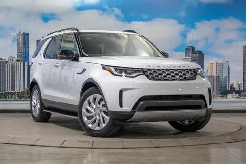 2024 Land Rover Discovery P300 S