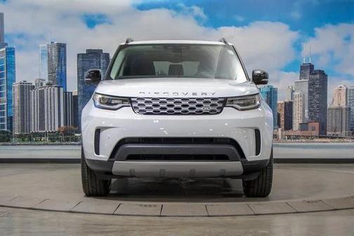 2024 Land Rover Discovery P300 S