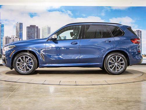 2023 BMW X5 M50i