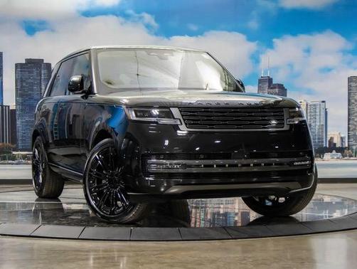 Santorini Black 2026 Land Rover Range Rover SE LWB 7-Seats / V8