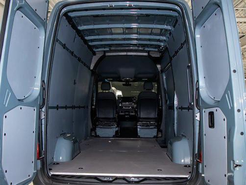2025 Mercedes-Benz Sprinter 2500 Cargo 144 WB