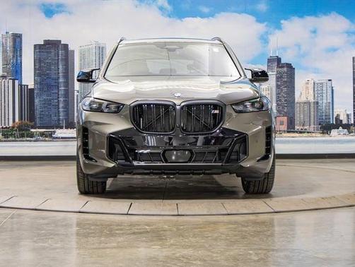 Manhattan Green 2026 BMW X5 M60i
