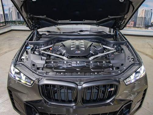 Manhattan Green 2026 BMW X5 M60i