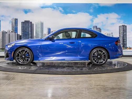 2026 BMW M240 i xDrive
